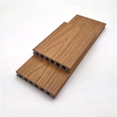 Decking WPC berongga